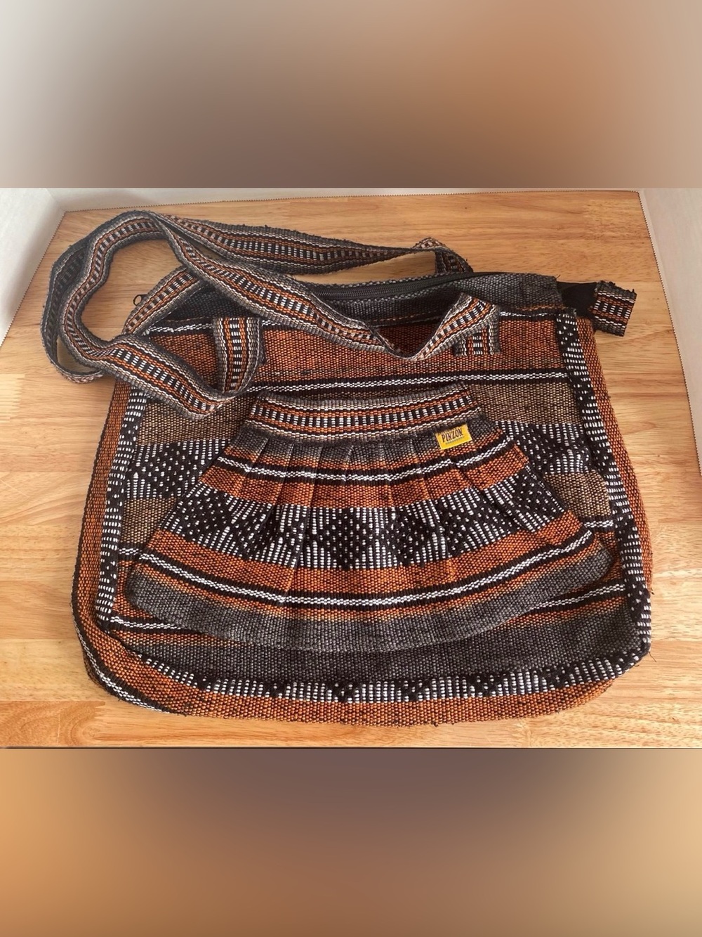 Pinzon woven purse